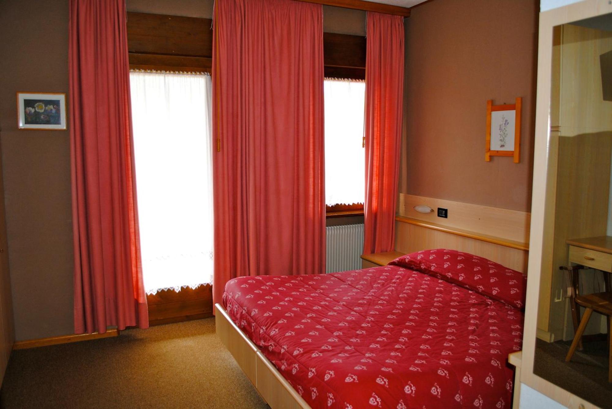 Albergo Venezia Passo Rolle Cameră foto